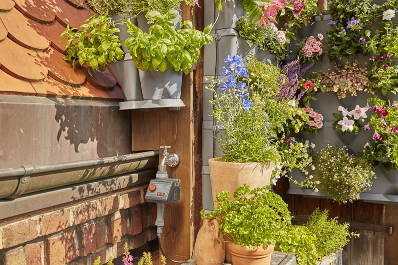 NatureUp! Irrigation set Vertical faucet