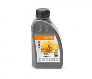 Масло за четиритактови двигатели STIHL 10 W-30, 0,6л.