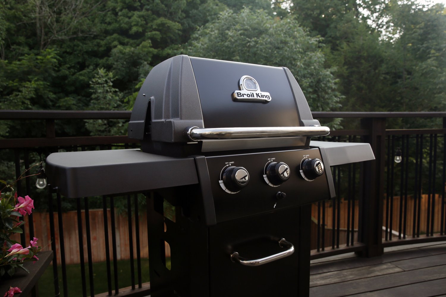 Gas BBQ Broil King Royal 320 Shadow
