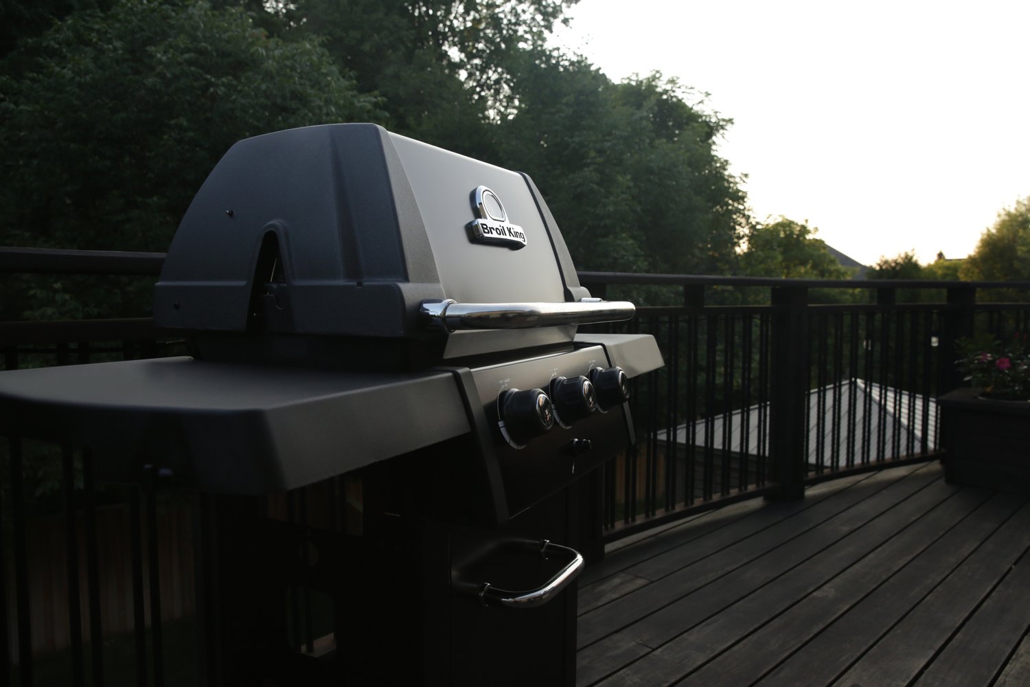 Gas BBQ Broil King Royal 320 Shadow