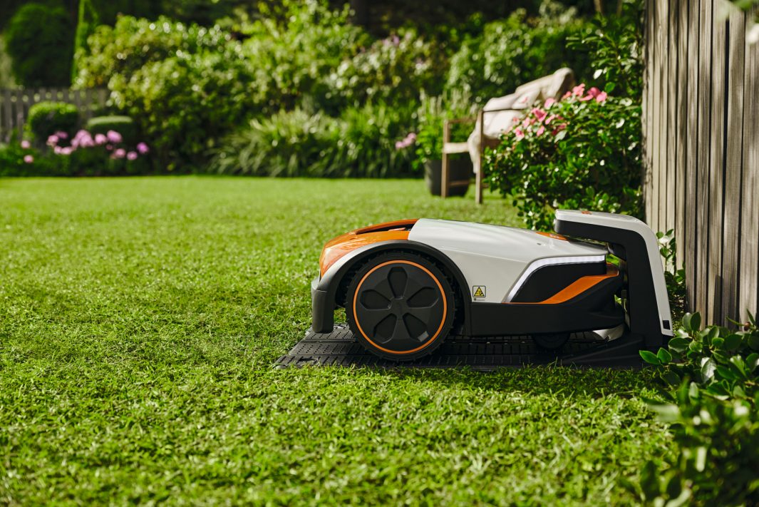 Косачка робот Stihl iMOW 7, 5000 м², с кабел