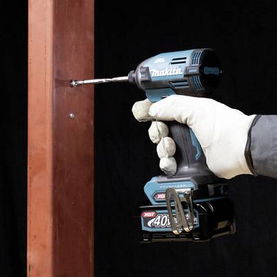 Професионален акумулаторен ударен винтоверт Makita TD003GZ, XGT, 1/4