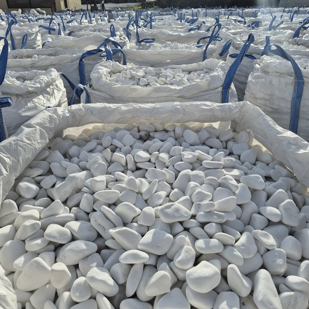 White Decorative Marble Stones 1 Ton for Garden and Yard