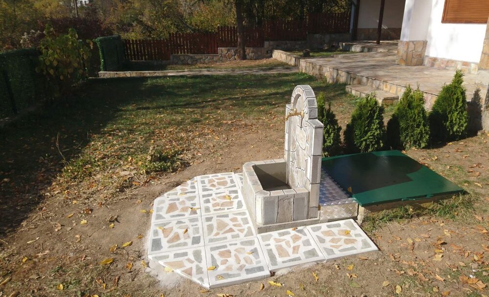 White Standard Outdoor Paving Tile with Natural Gneiss - Price per Piece