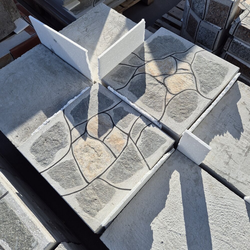 Standard Outdoor Paving Tile 40 x 40 x 4 cm - Price per Piece