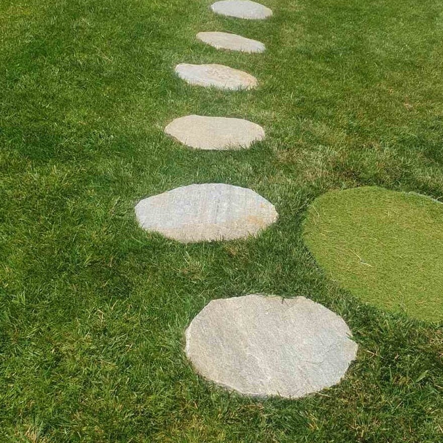 Natural Gneiss Garden Stepping Stone 35–45 cm - Price per Piece