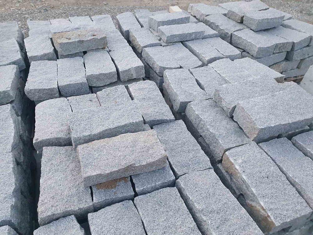 Grey Split Granite Kerb 10 x 20 x 40 cm - Price per Linear Metre