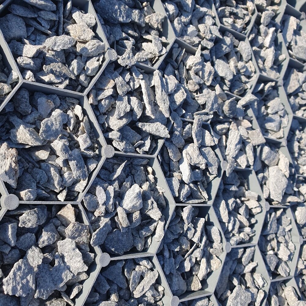 TRAFFIC Gravel Stabilization Grid with Geotextile 117.6 x 76.4 x 3.2 cm - per Piece