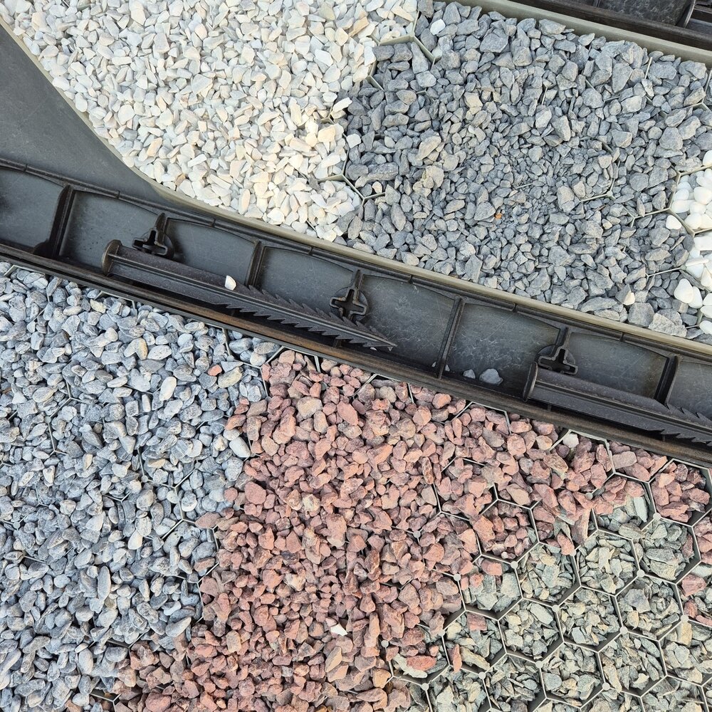 TRAFFIC Gravel Stabilization Grid with Geotextile 117.6 x 76.4 x 3.2 cm - per Piece