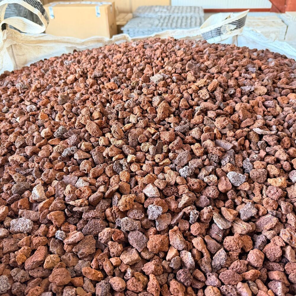 Red Volcanic Lava Gravel 10 kg for Garden and Mulching