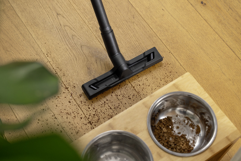 Спрей екстрактор Karcher SE 4 за килими и тапицерия, 1000 W, 4 + 4 л