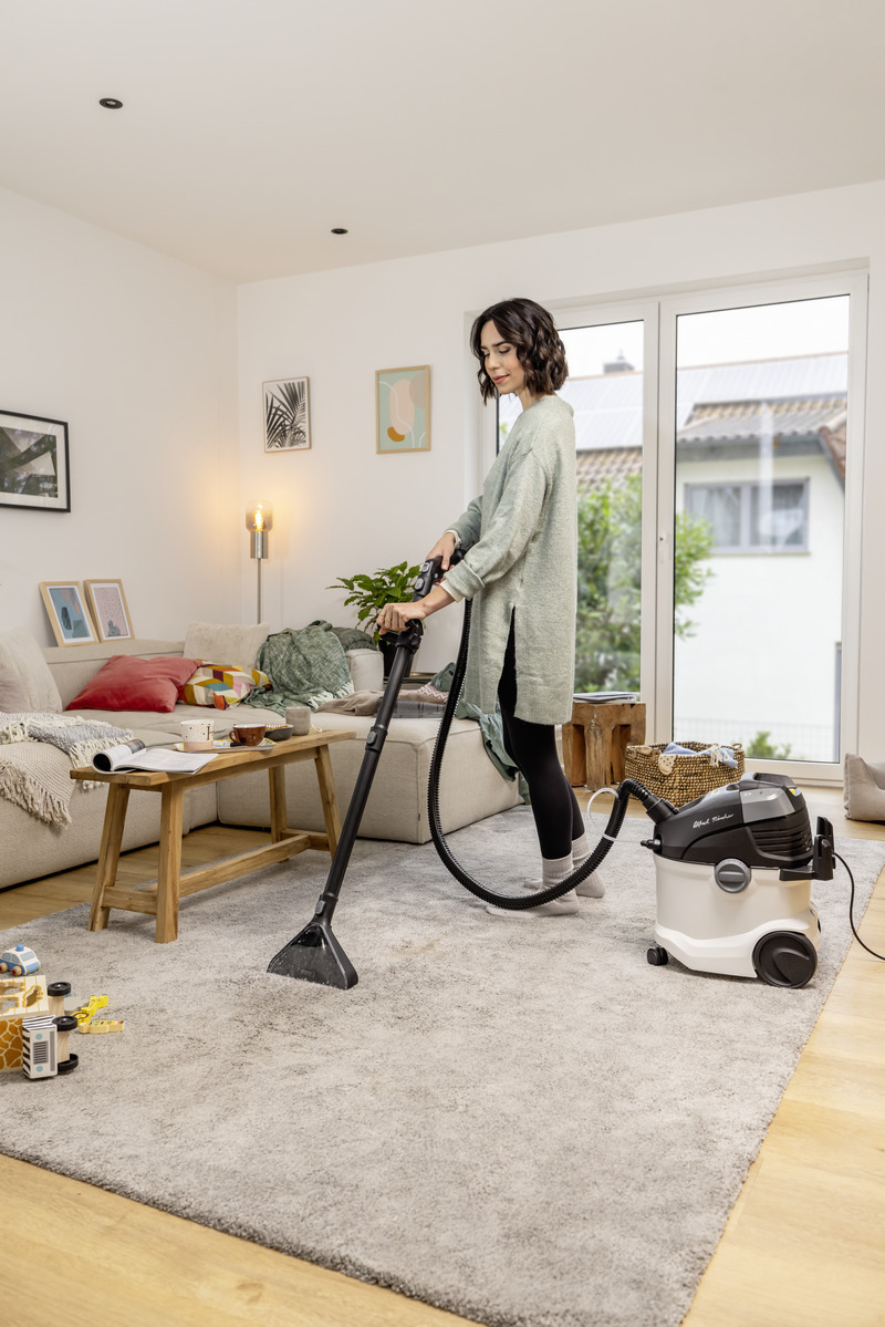 Karcher SE 6 Signature Line Spray Extractor for Carpets & Upholstery, 1000 W, 4 + 4 L