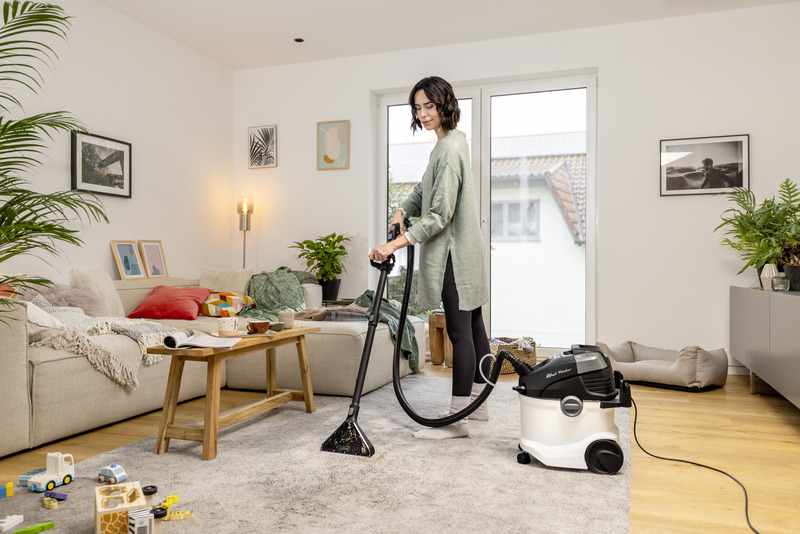 Karcher SE 6 Signature Line Spray Extractor for Carpets & Upholstery, 1000 W, 4 + 4 L