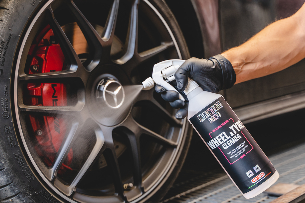 Препарат за гуми и джанти MA-FRA Maniac Line Wheel & Tyre Cleaner 1000 мл – премахва спирачен прах