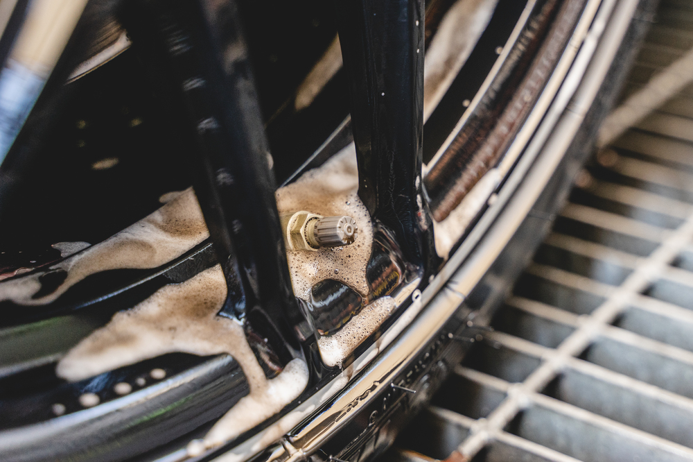 Препарат за гуми и джанти MA-FRA Maniac Line Wheel & Tyre Cleaner 1000 мл – премахва спирачен прах