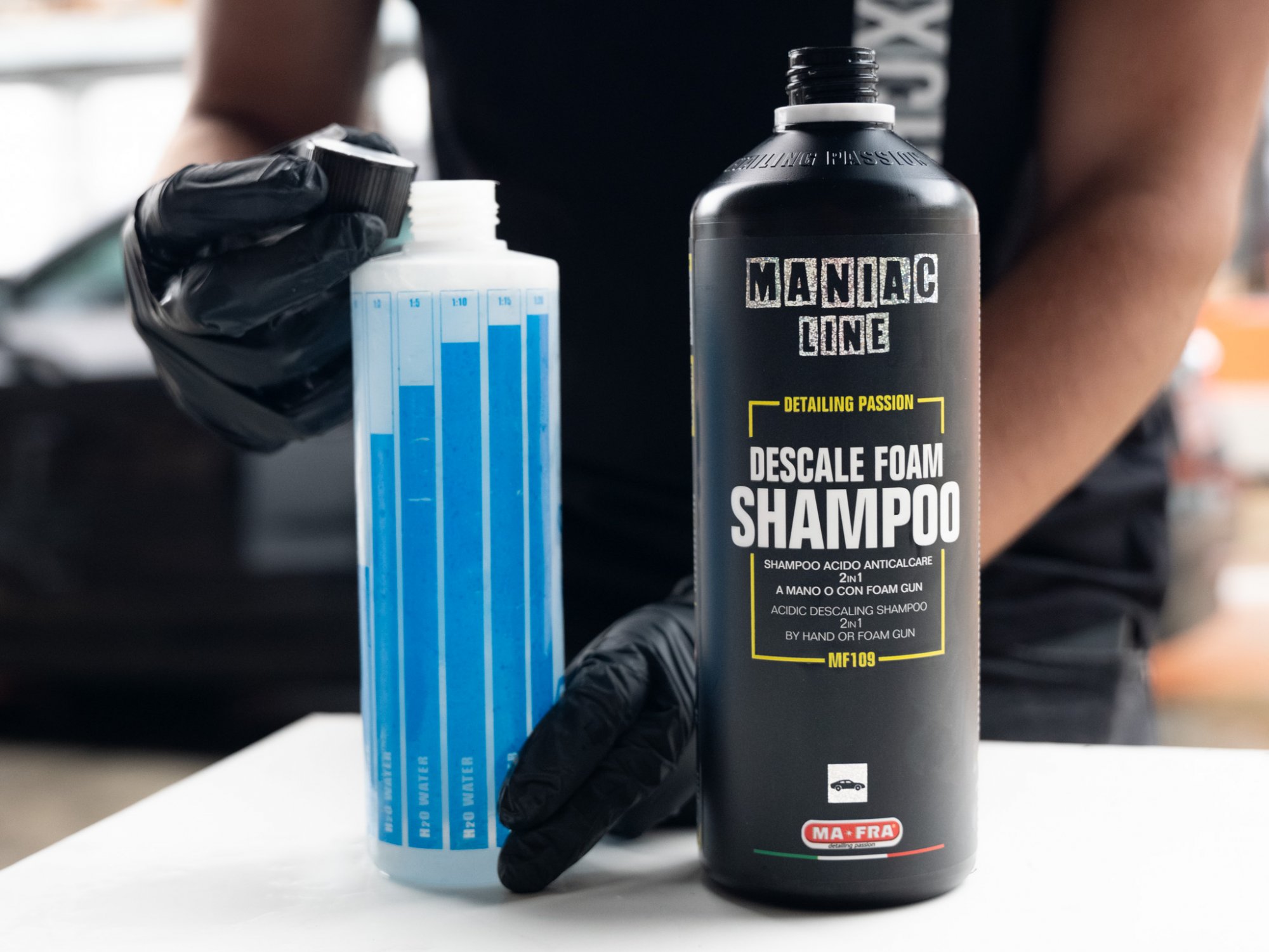 Киселинен шампоан MA-FRA Maniac Line Descale Foam Shampoo 1000 мл – за варовик и водни петна