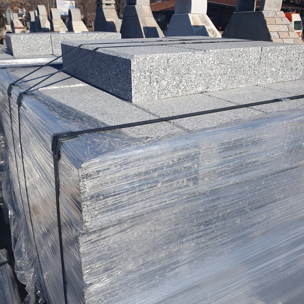 Гранитен бордюр Хера 10×20×50 см, скосен 1L
