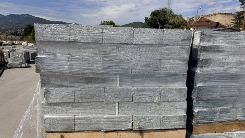Гранитен бордюр Хера 10×20×50 см, скосен 1L