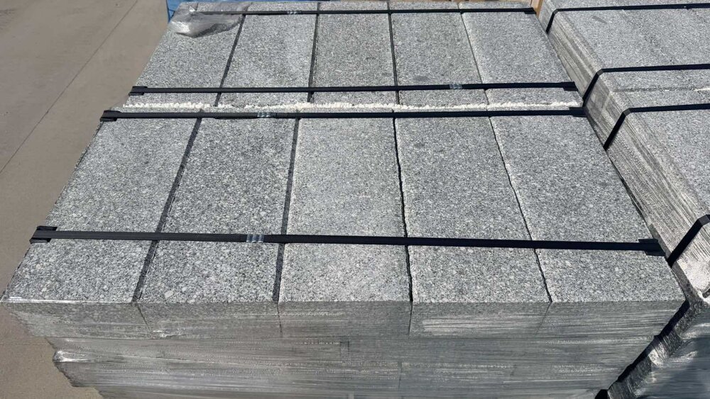 Hera Grey Granite Kerb 10×20×50 cm, Bevelled 1