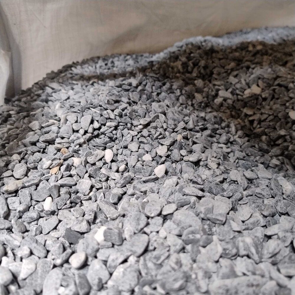 Декоративни камъни Силвър 1–3 / 3–6 / 6–10 см – 1 тон