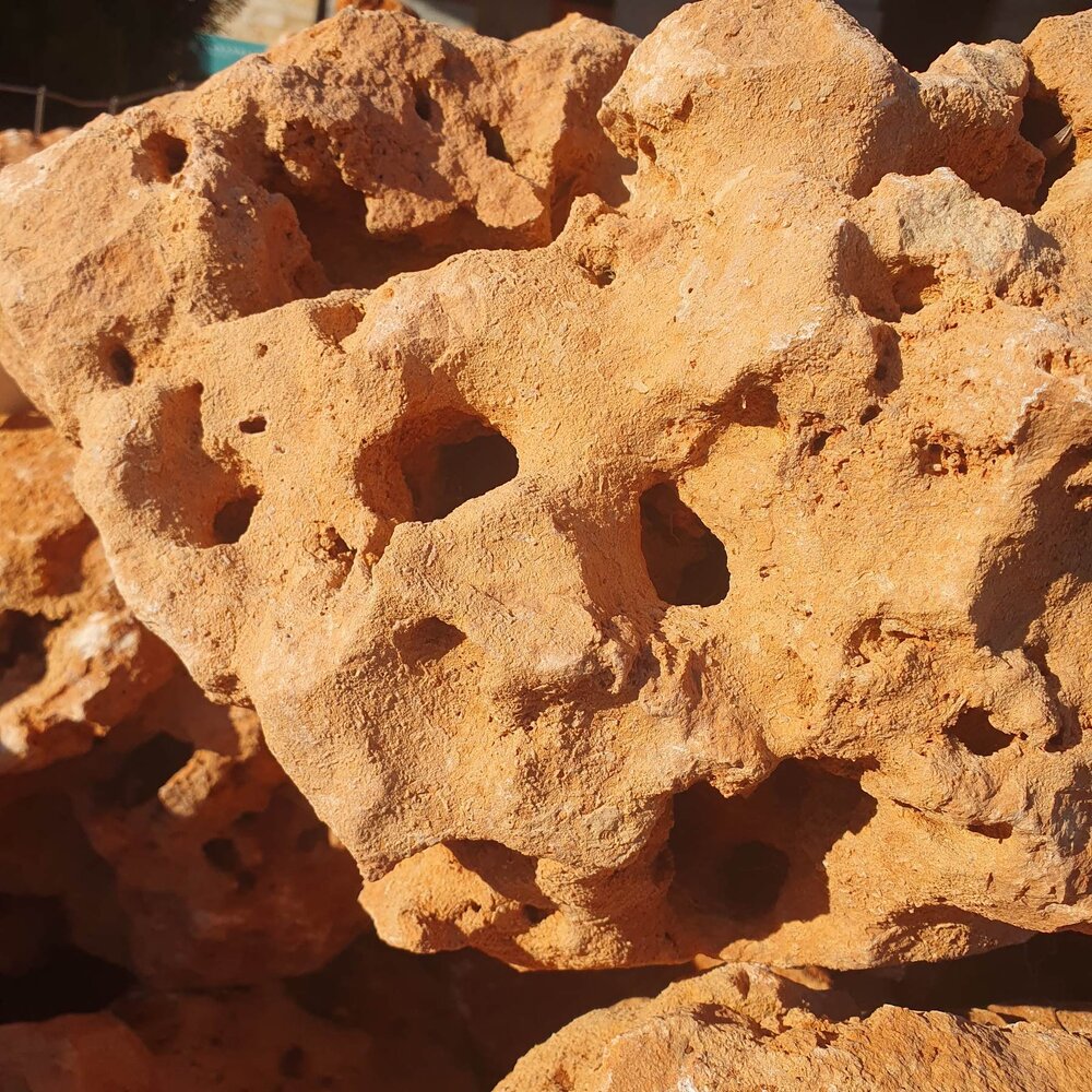 Aris Moon Stone for Rock Gardens & Landscaping – per kg