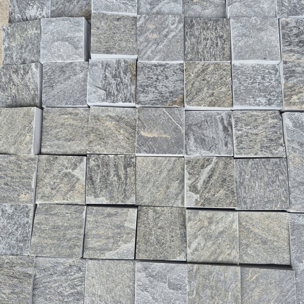 Павета от гнайс Графит 10×10×2–3 см, машинно рязани