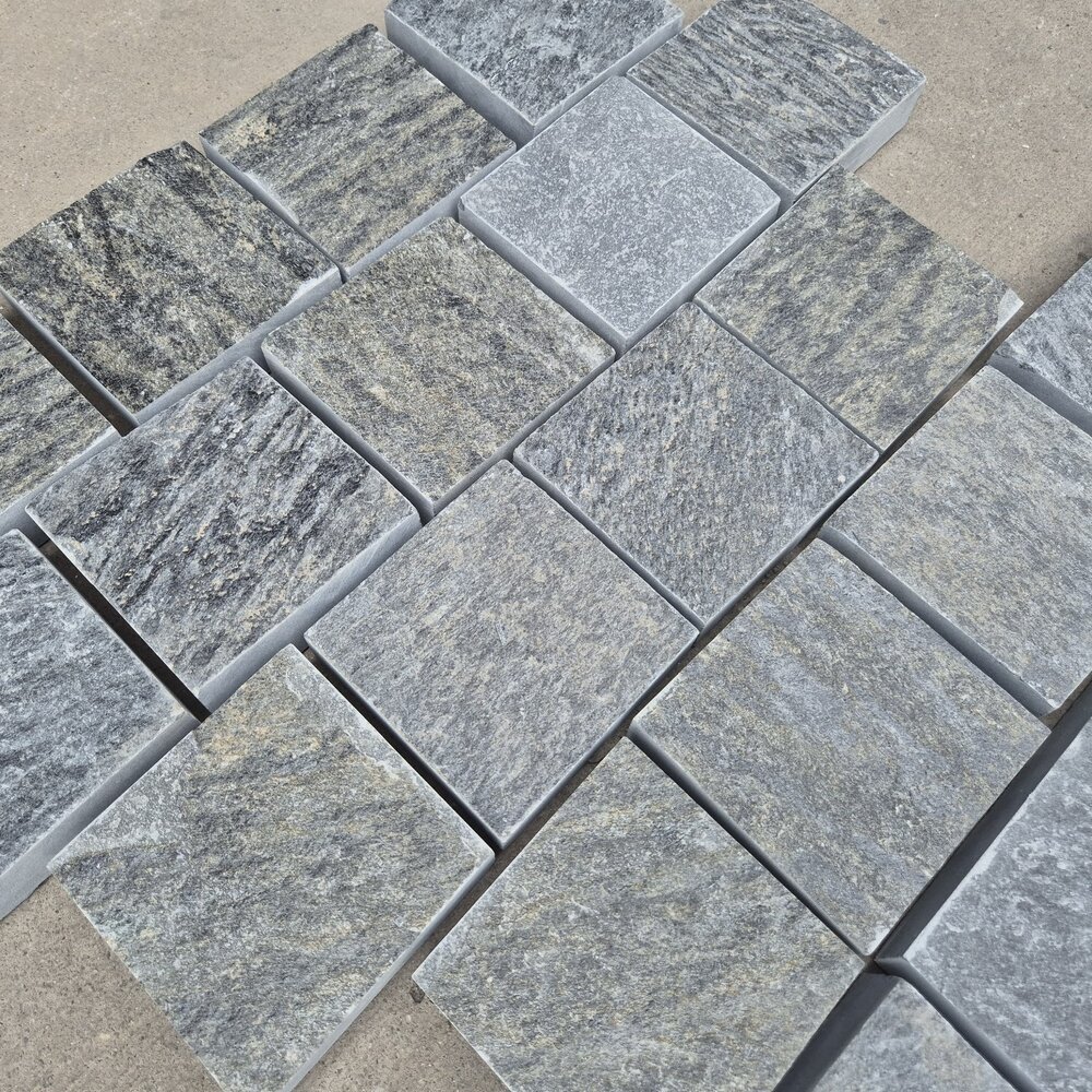Graphite Gneiss Pavers 10×10×2–3 cm, Machine-Cut