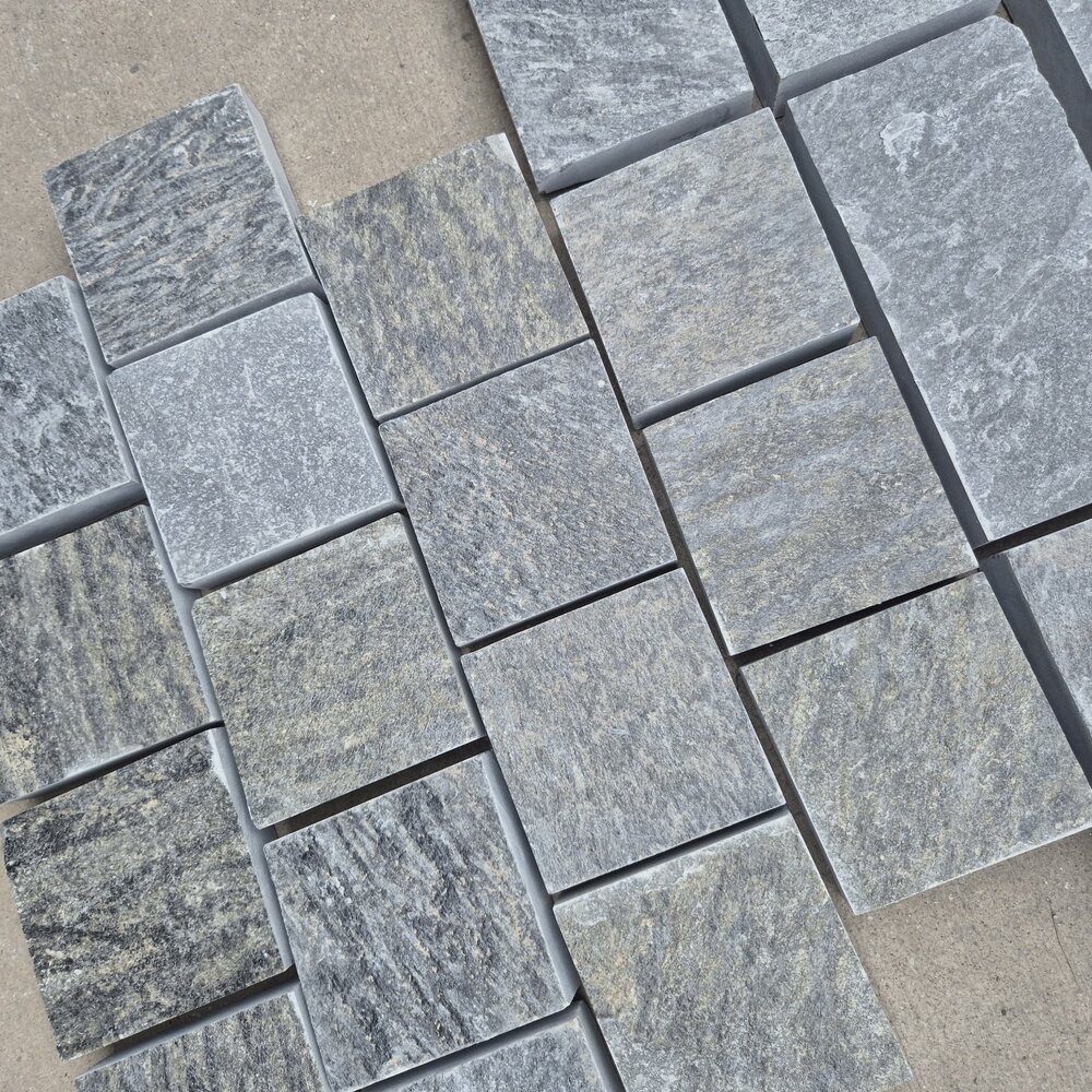 Graphite Gneiss Pavers 10×10×2–3 cm, Machine-Cut