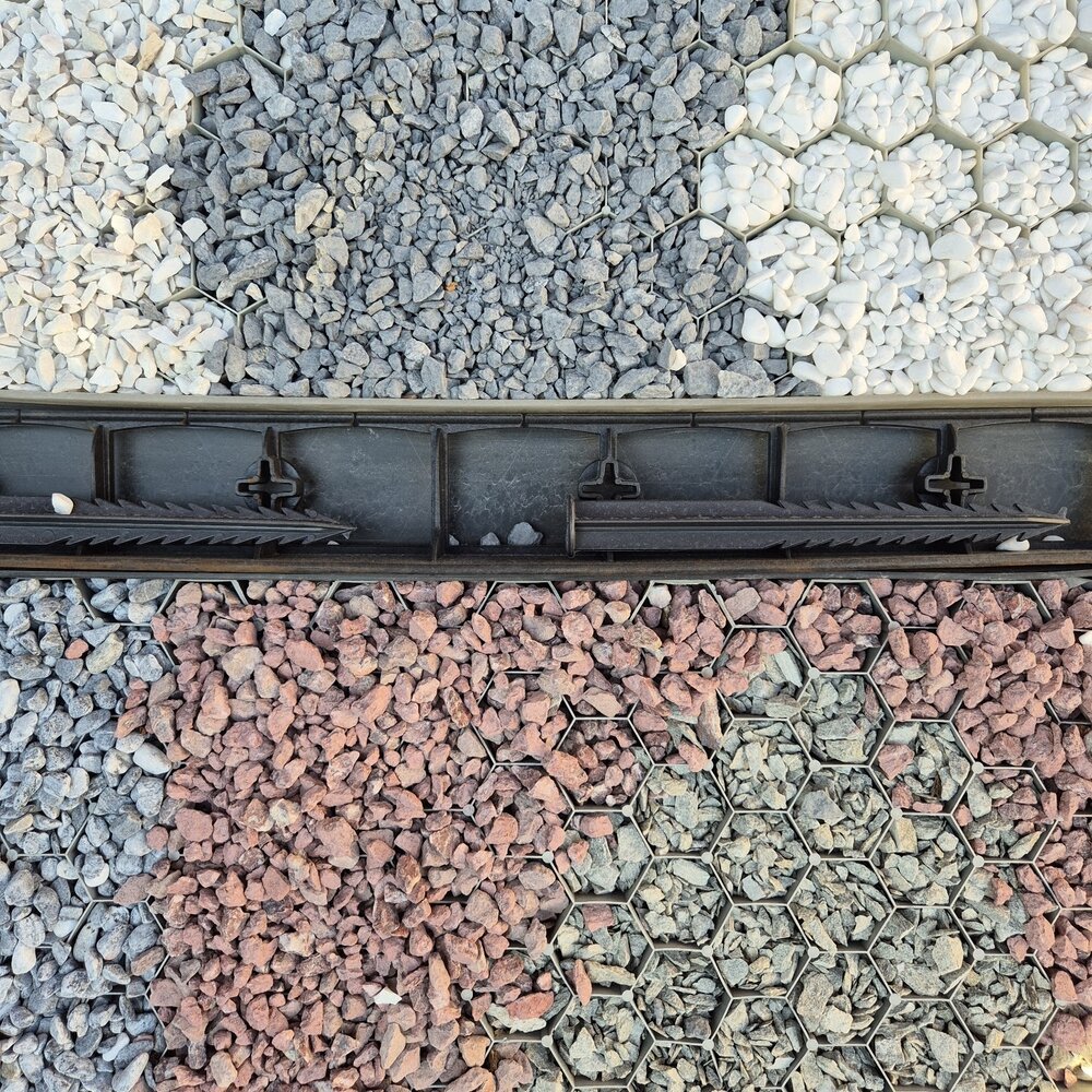 Градински бордюр / ограничител за трева 100×4.5×8 см + 2 пирона