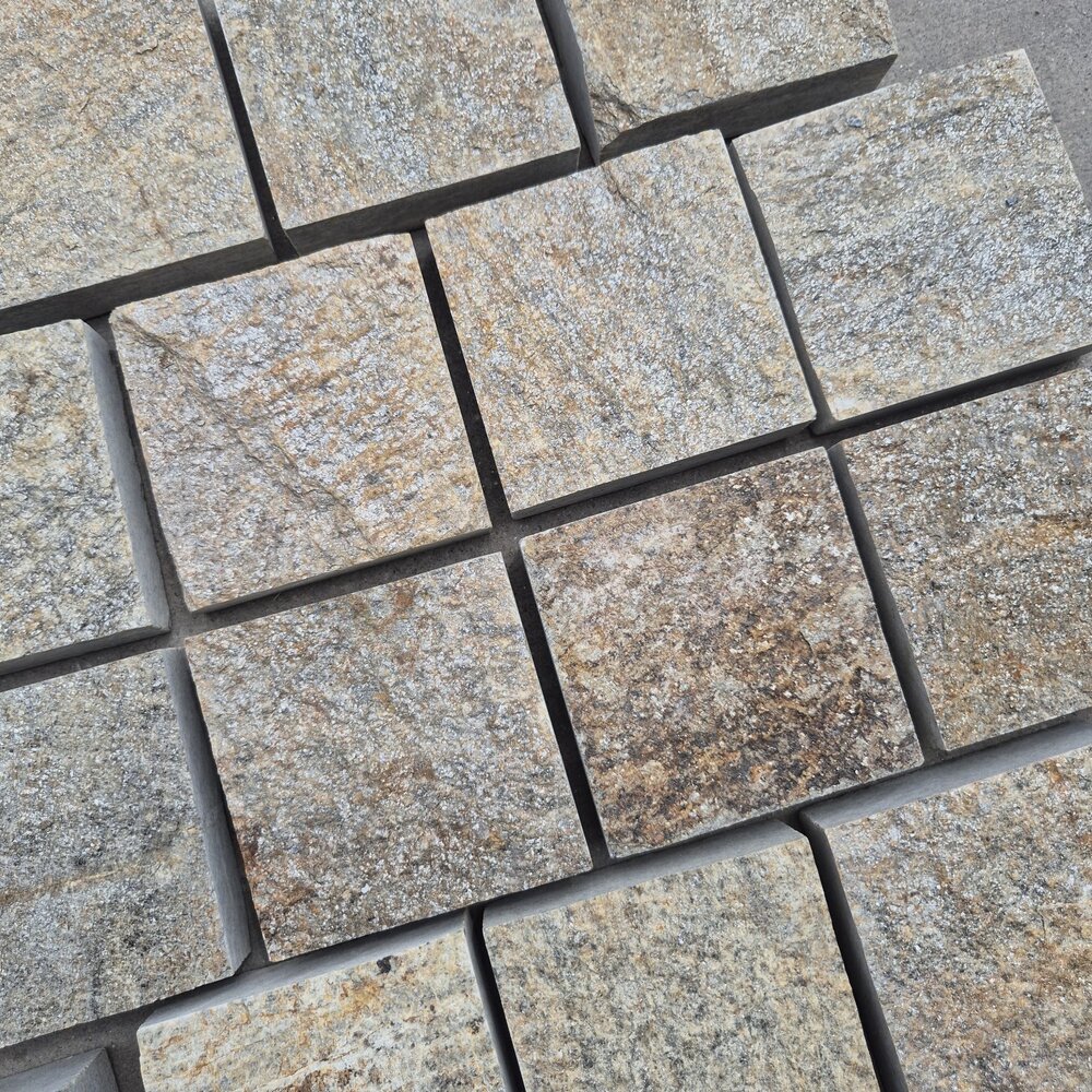 Homa Gneiss Pavers 10×10×2–3 cm, Machine-Cut