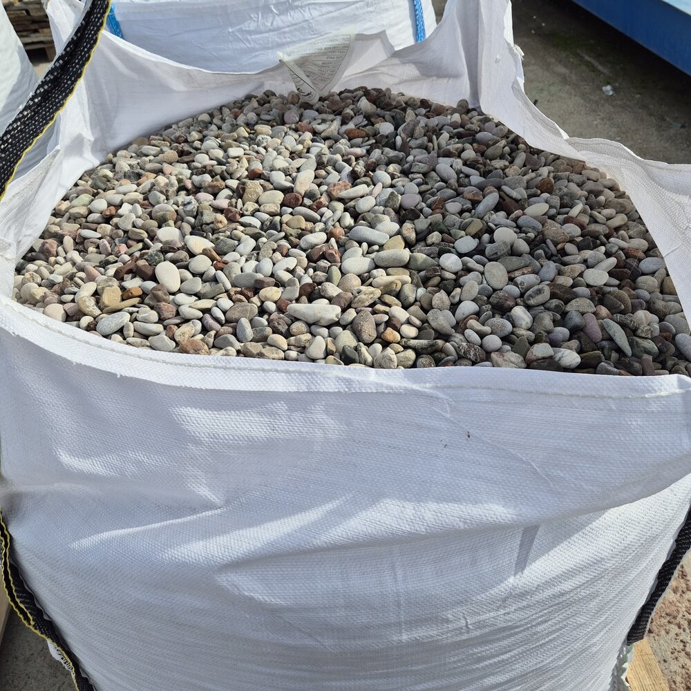 River Mix Decorative Stones 1–3 / 3–6 cm – 1 Ton