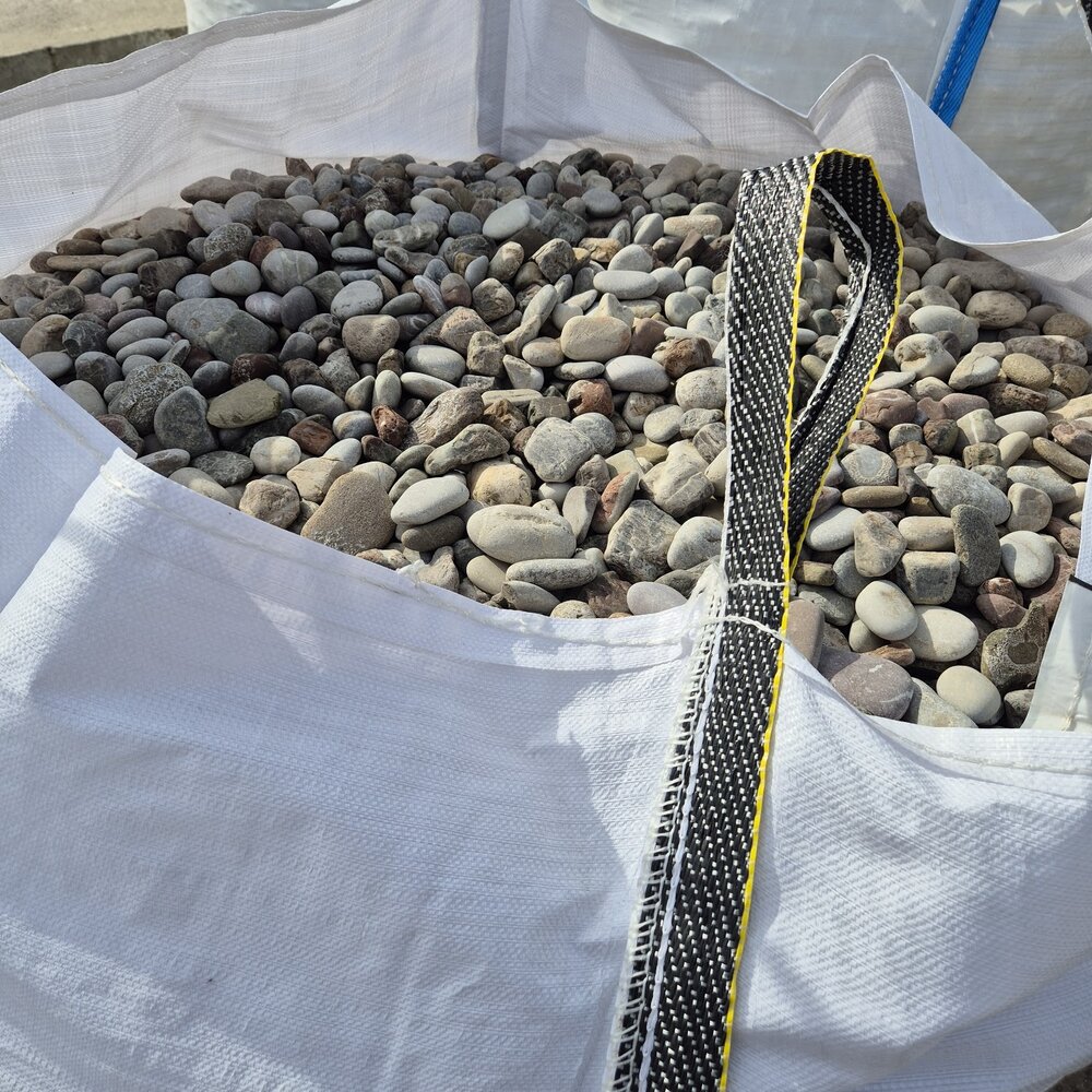 River Mix Decorative Stones 1–3 / 3–6 cm – 1 Ton