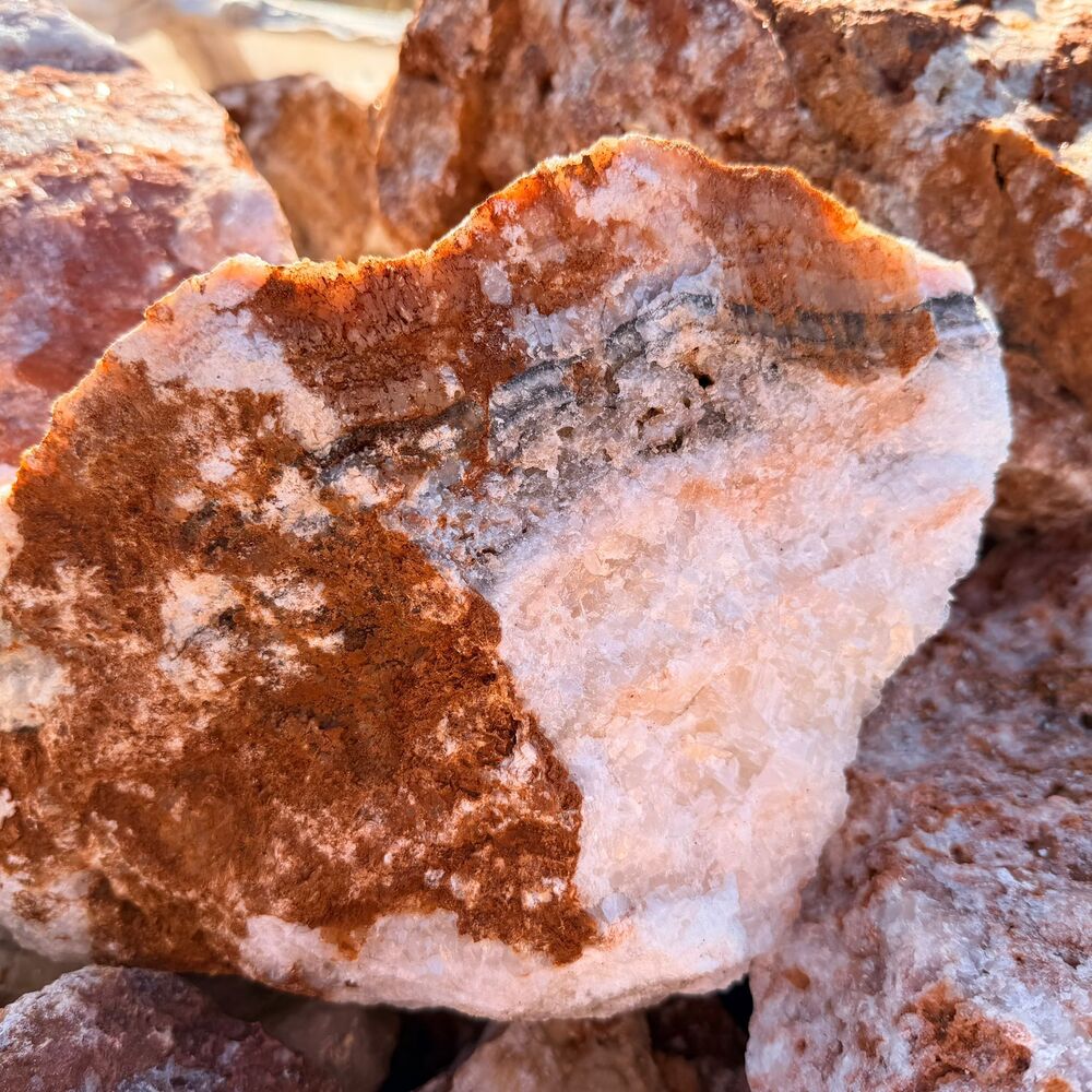 Onyx Crystal Decorative Rock 10–30 cm for Rock Gardens – per kg