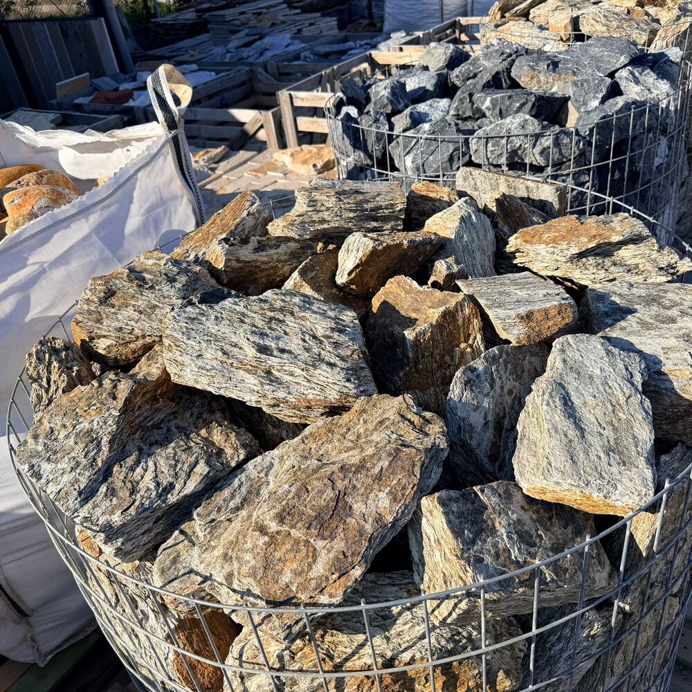 Wood Decorative Rock 10–40 cm for Rock Gardens – Price per kg