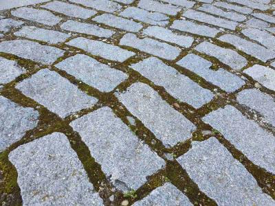 Granite Kerbs / Setts 20 x 10 x 5 cm - 1 Ton