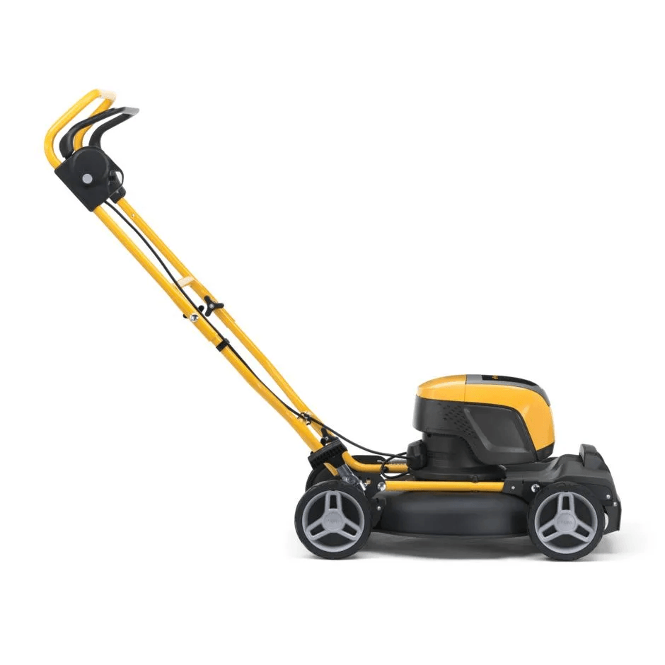 Акумулаторна косачка Stiga Multiclip 547 AE Kit, 48V комплект батерия и зарядно