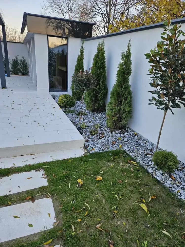 Grey Decorative Granite Stones 20 kg for Garden and Yard