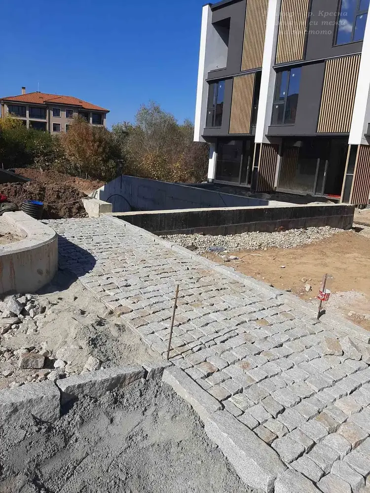 Grey Split Granite Setts 10 x 10 x 10 cm - 1 Ton