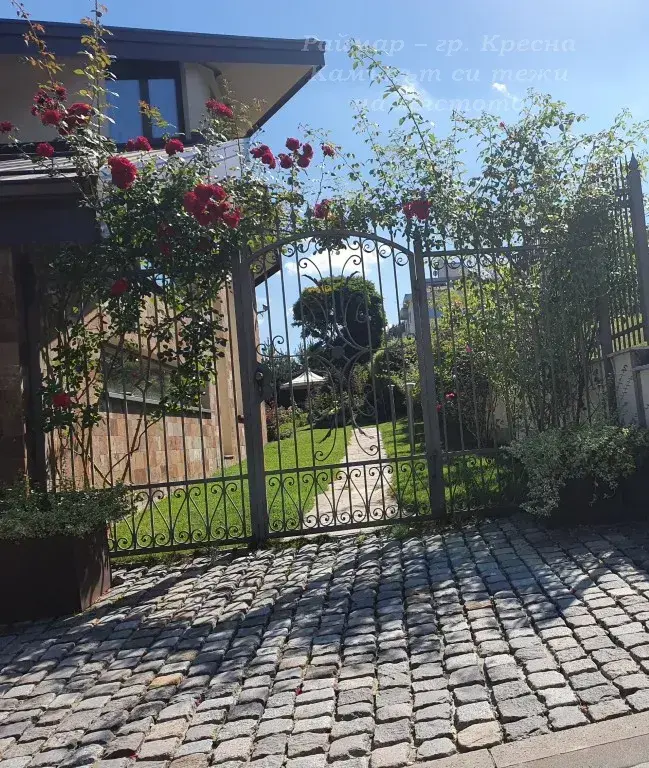 Grey Split Granite Setts 10 x 10 x 10 cm - 1 Ton