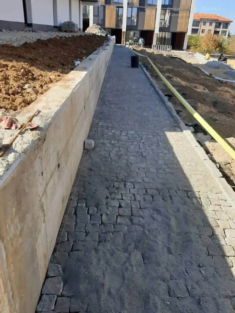 Grey Split Granite Setts 10 x 10 x 5 cm - 1 Ton