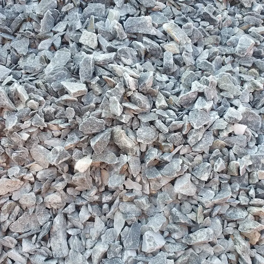 Grey Gneiss Gravel / Chippings 1 Ton for Garden, Yard and Paths